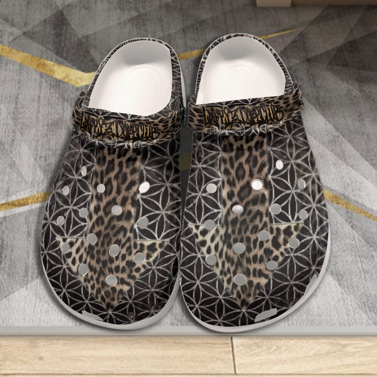 Wooktress Crocs